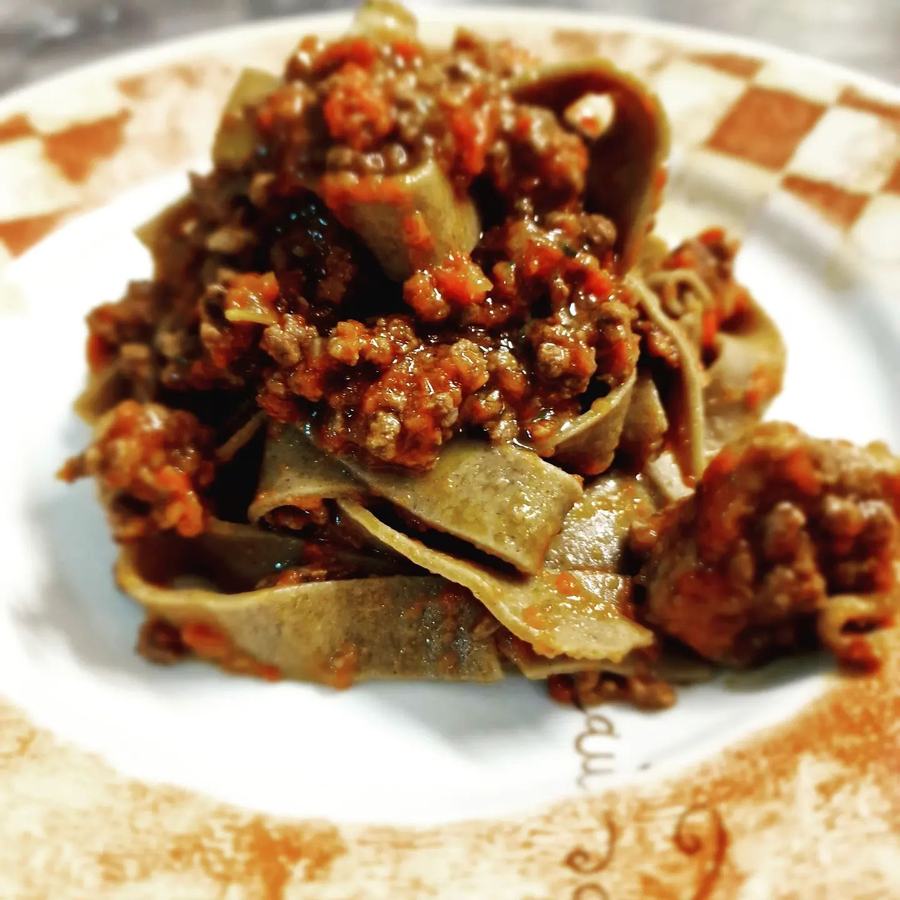 Pappardelle al ragù tagliato al coltello